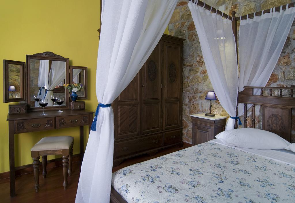 Klymeni Traditional Homes Nafplion Rum bild