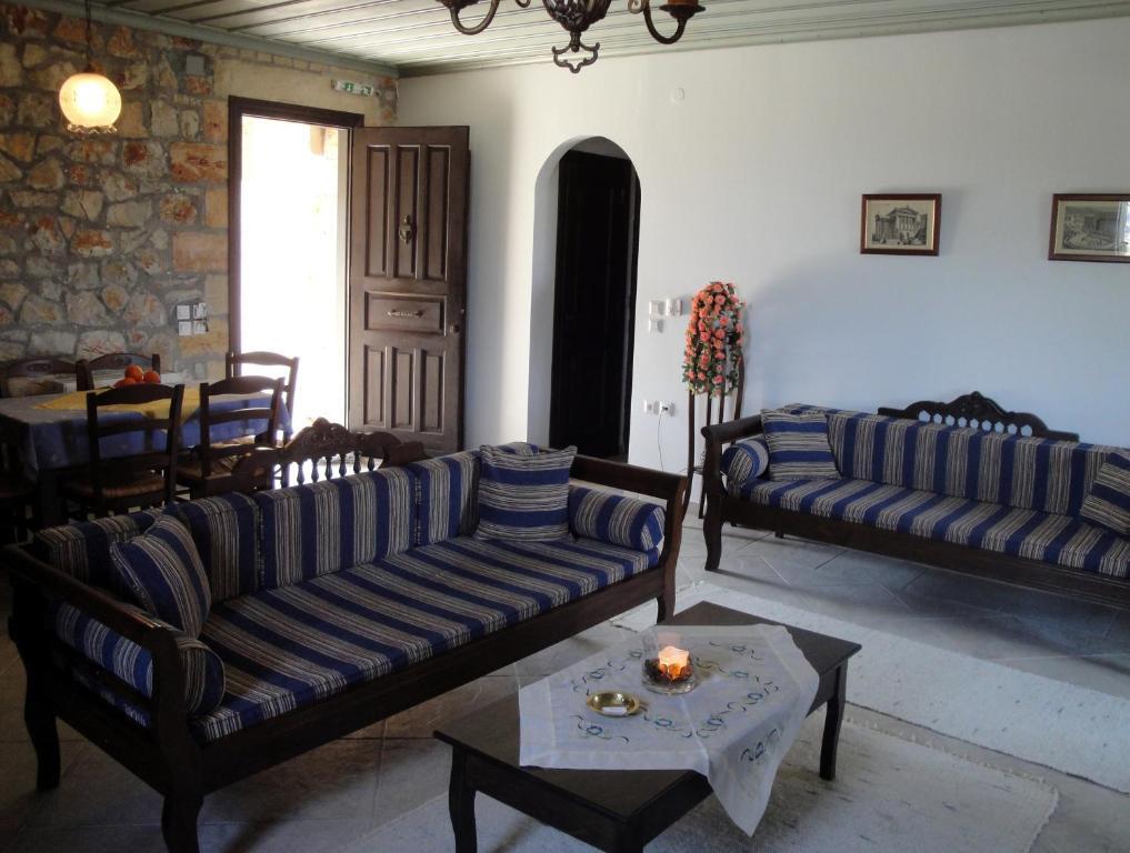 Klymeni Traditional Homes Nafplion Rum bild